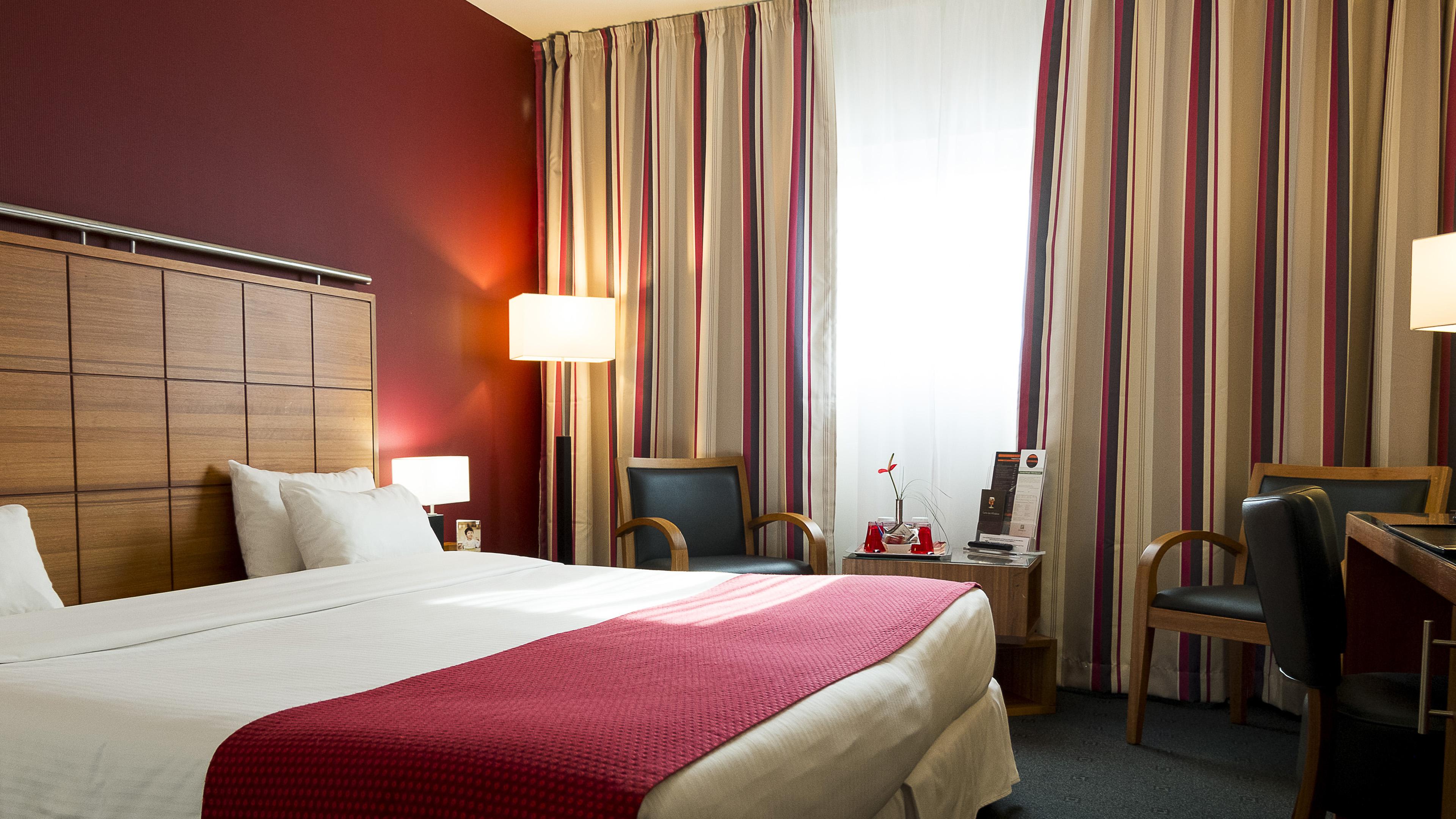 Holiday Inn Bordeaux Sud - Pessac By Ihg Ngoại thất bức ảnh